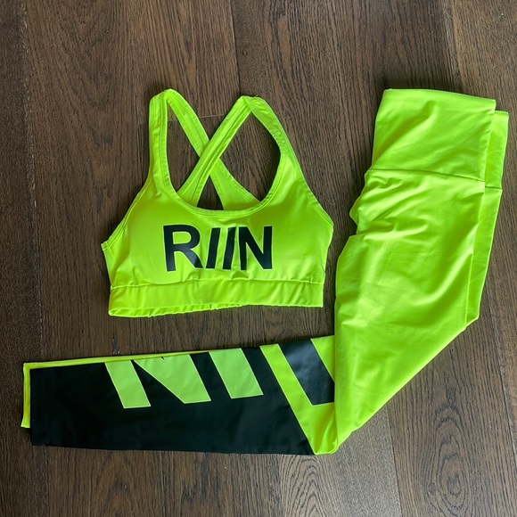 NWT Neon Workout set size S - Picture 1 of 5